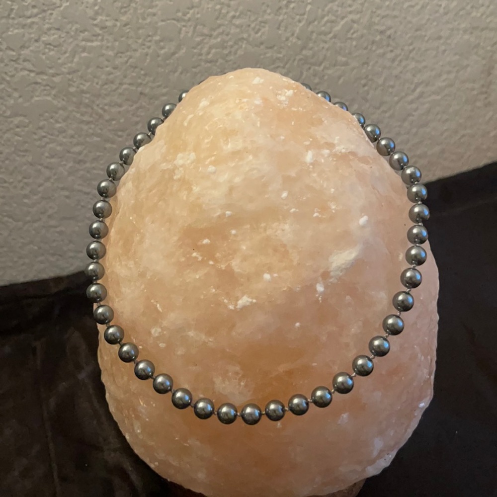 Blue pearl necklace